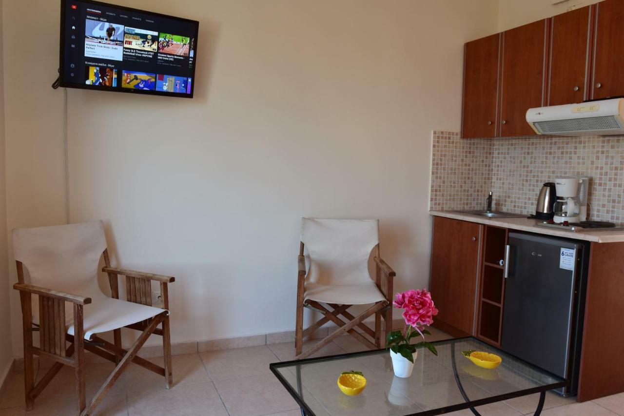 Anais Apartments Megas Limnionas Exterior photo